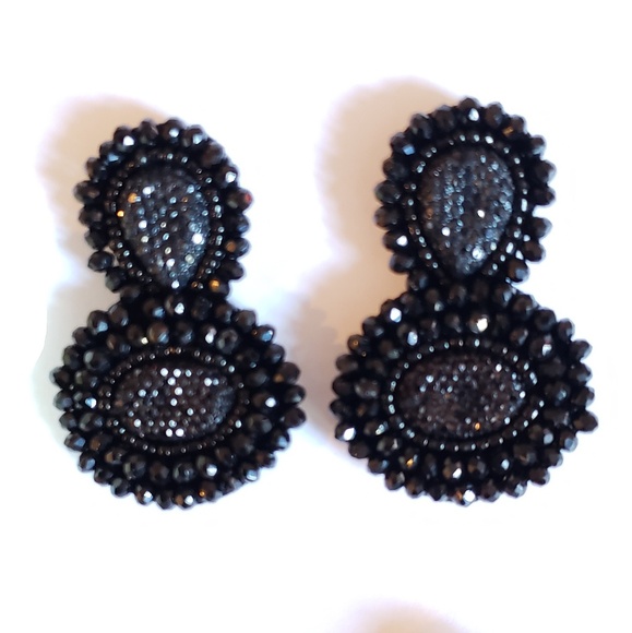 Black handmade earrings, jewelry statement earring - Picture 4 of 7